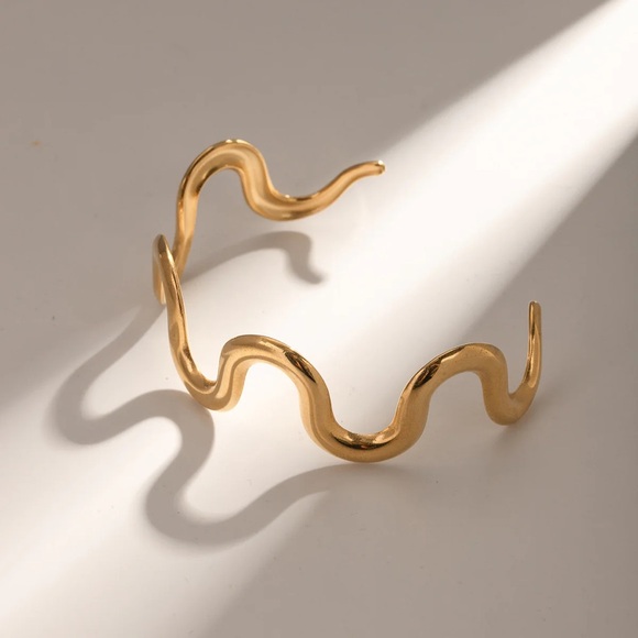 18K Gold Plated Wavy Chain Bracelet Bangle Cuff*Minimalist Dainty*Waterproof*JD - Picture 2 of 6
